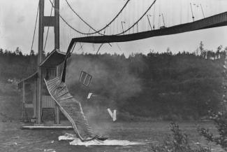 Tacoma Narrows Bridge collapse